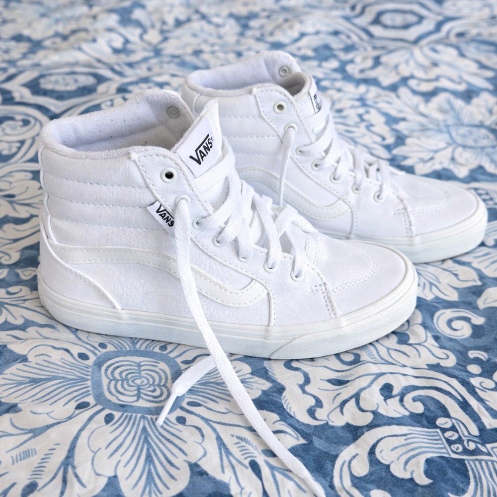 Vans Kids Size 2Y Classic White High-Top Shoes